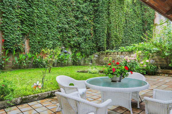19 Outdoor Entertainment Area Ideas for Cozy All-Season Fun